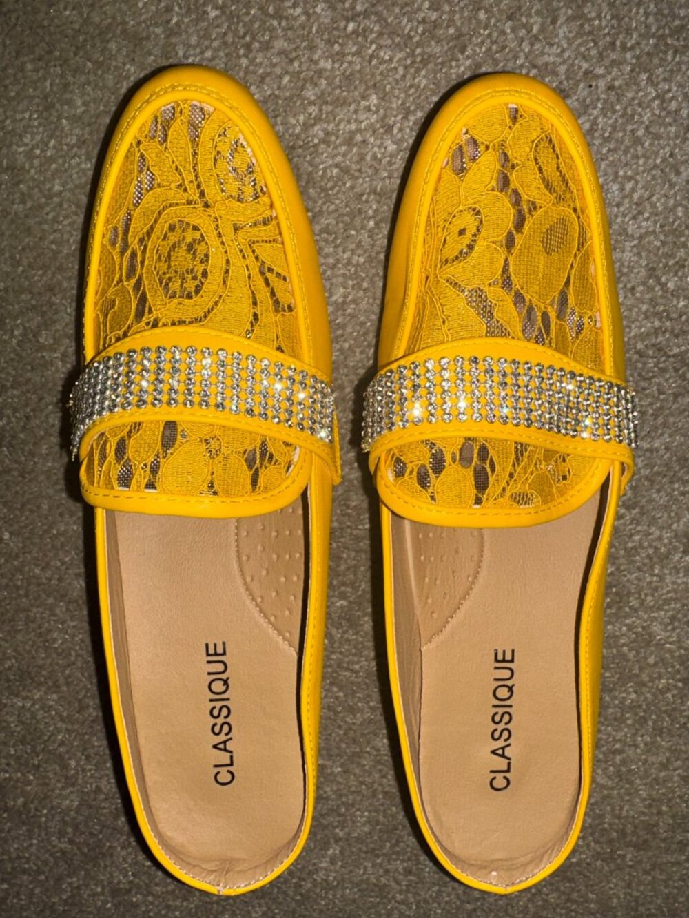Yellow Lace & Rhinestone Mule Loafers by Classique - Size 9 M